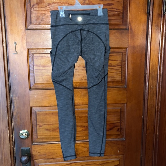 Lulu lemon leggings - Picture 2 of 2